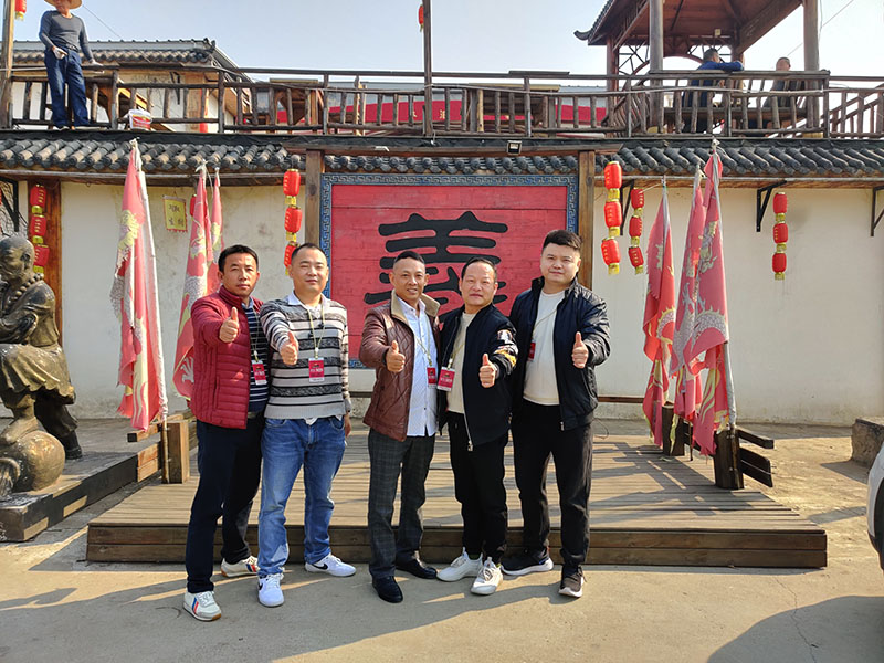 潤(rùn)東方環(huán)?？照{(diào)團(tuán)隊(duì)出游