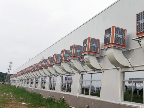 潤東方環(huán)保空調產(chǎn)生異味的原因